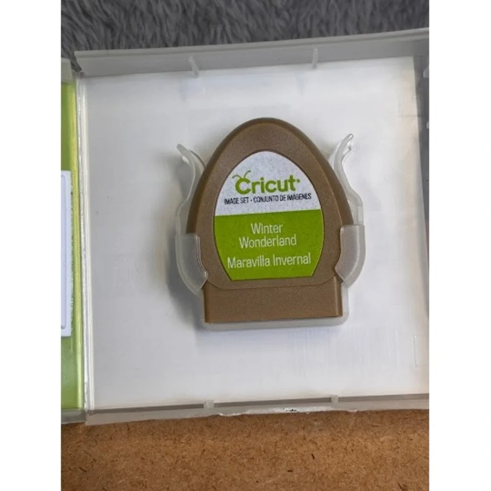 Cricut Cartridge Bundle Create a Critter Sentimentals Anna Griffin 4 Pack Bundle